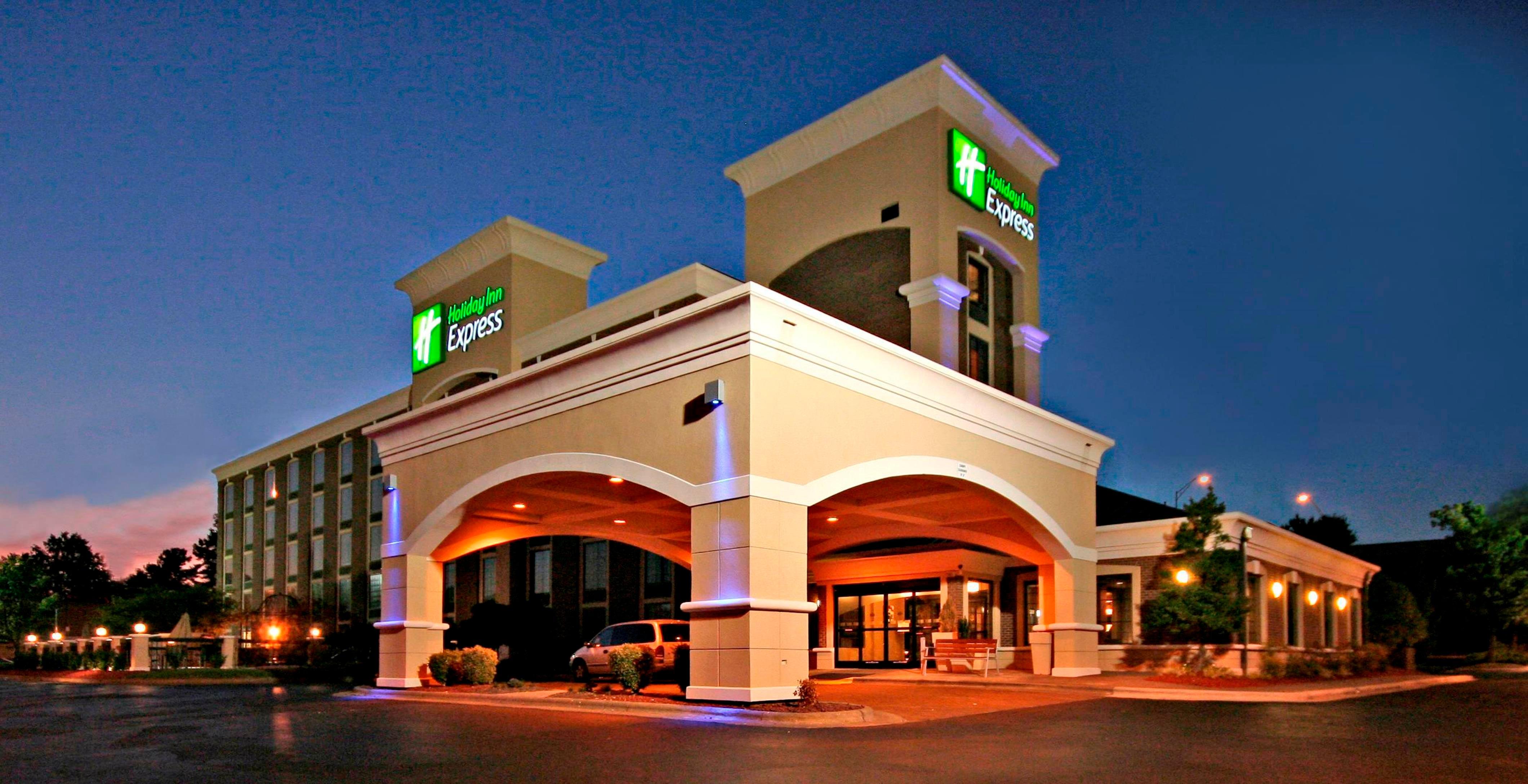 Holiday Inn Express Winston-Salem Medical Ctr Area Екстериор снимка