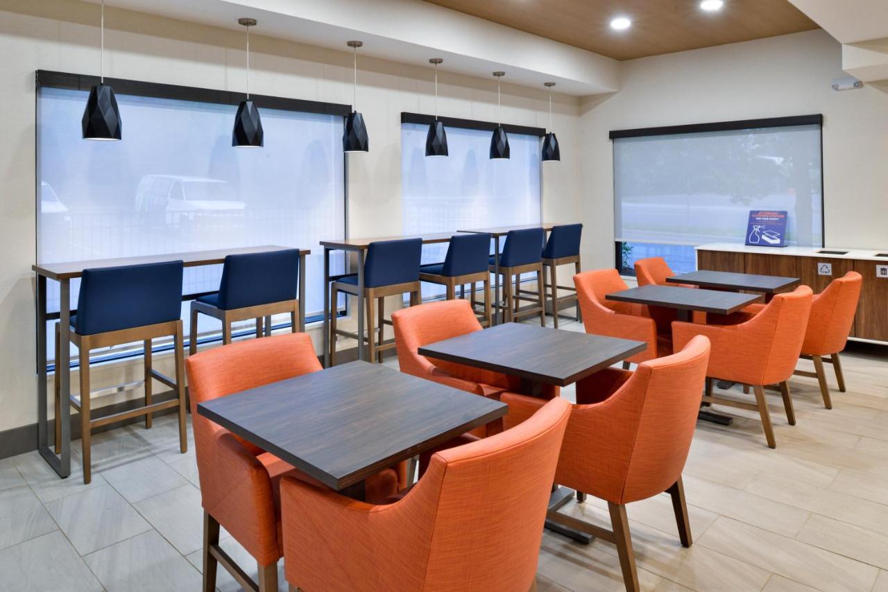 Holiday Inn Express Winston-Salem Medical Ctr Area Екстериор снимка