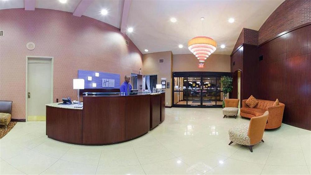 Holiday Inn Express Winston-Salem Medical Ctr Area Екстериор снимка